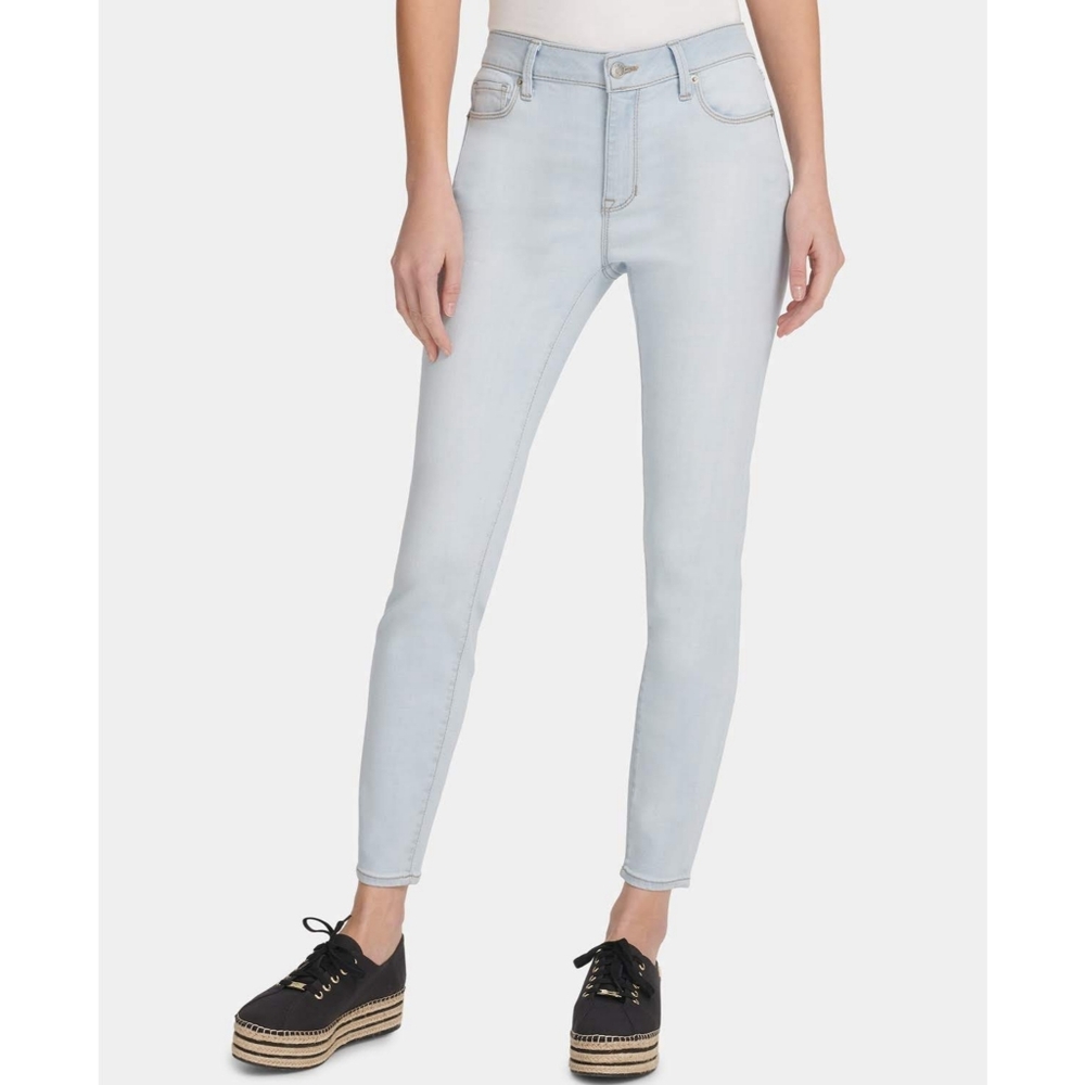 NWT DKNY Skinny Jeans Light Wash